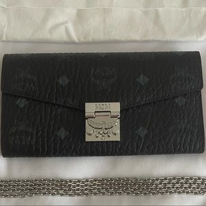 Mcm wallet Patricia Visetos Wallet-On-Chain